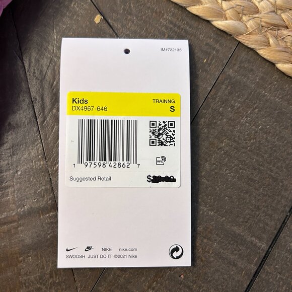 Nike Kids Pink Training Shorts Size S NWT - Picture 5 of 5